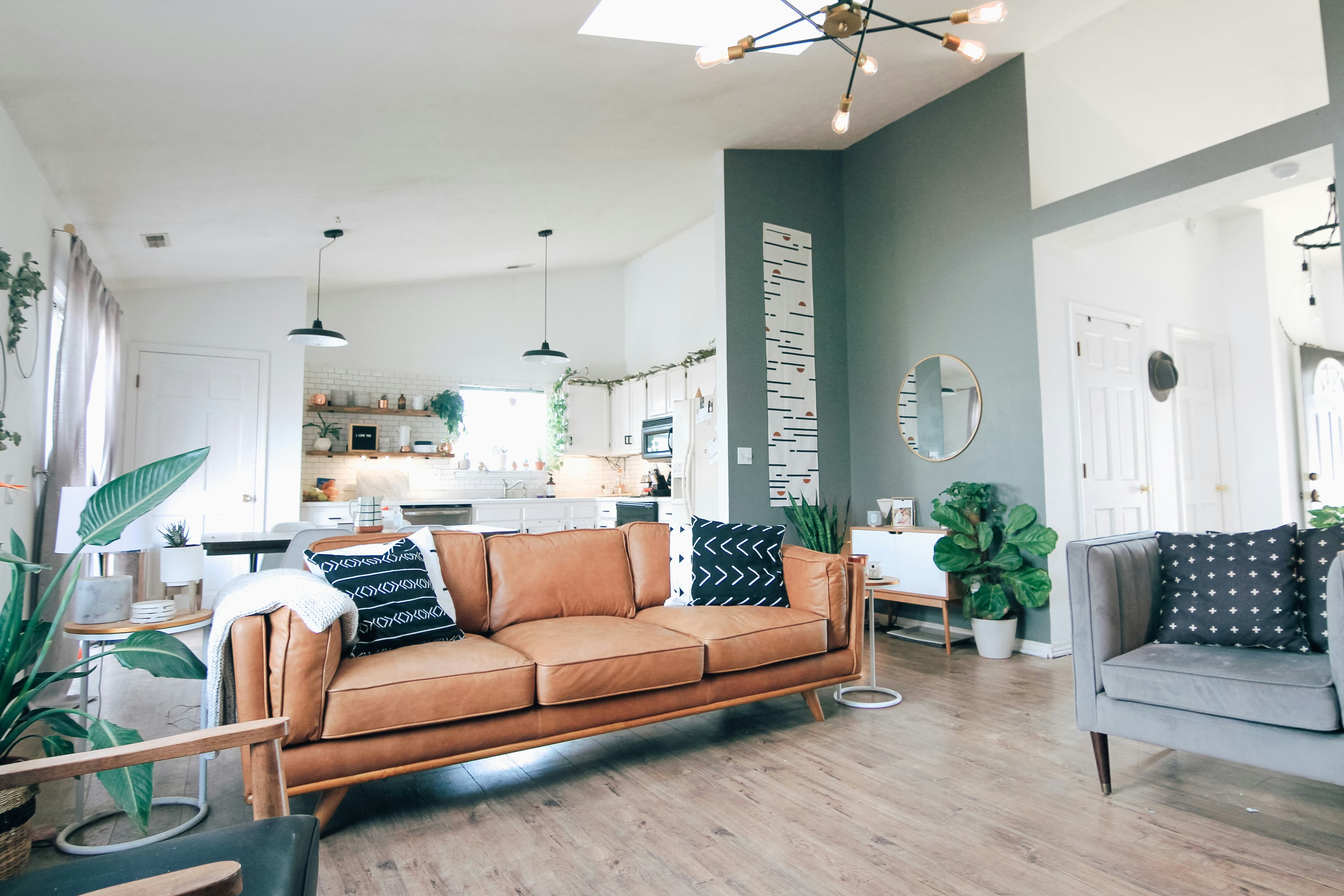 California single-family home representing the homeowners and auto bundling discount market.